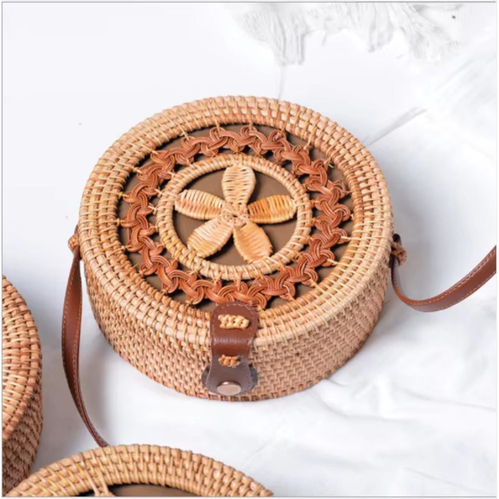 Handwoven Round Rattan Purse With Leather Strap Boho Straw Crossbody :O - Picture 7 of 8